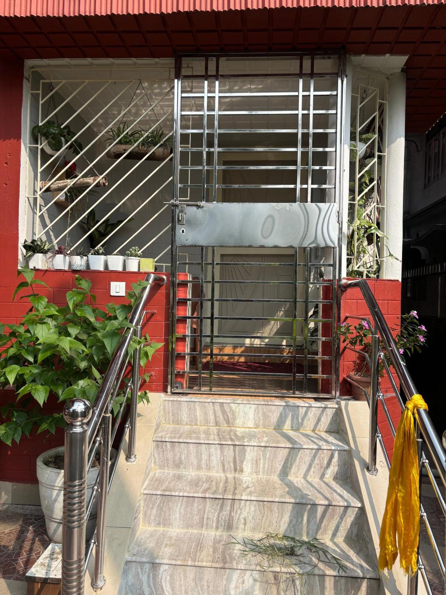 Newa House Homestay Siliguri Buitenkant foto